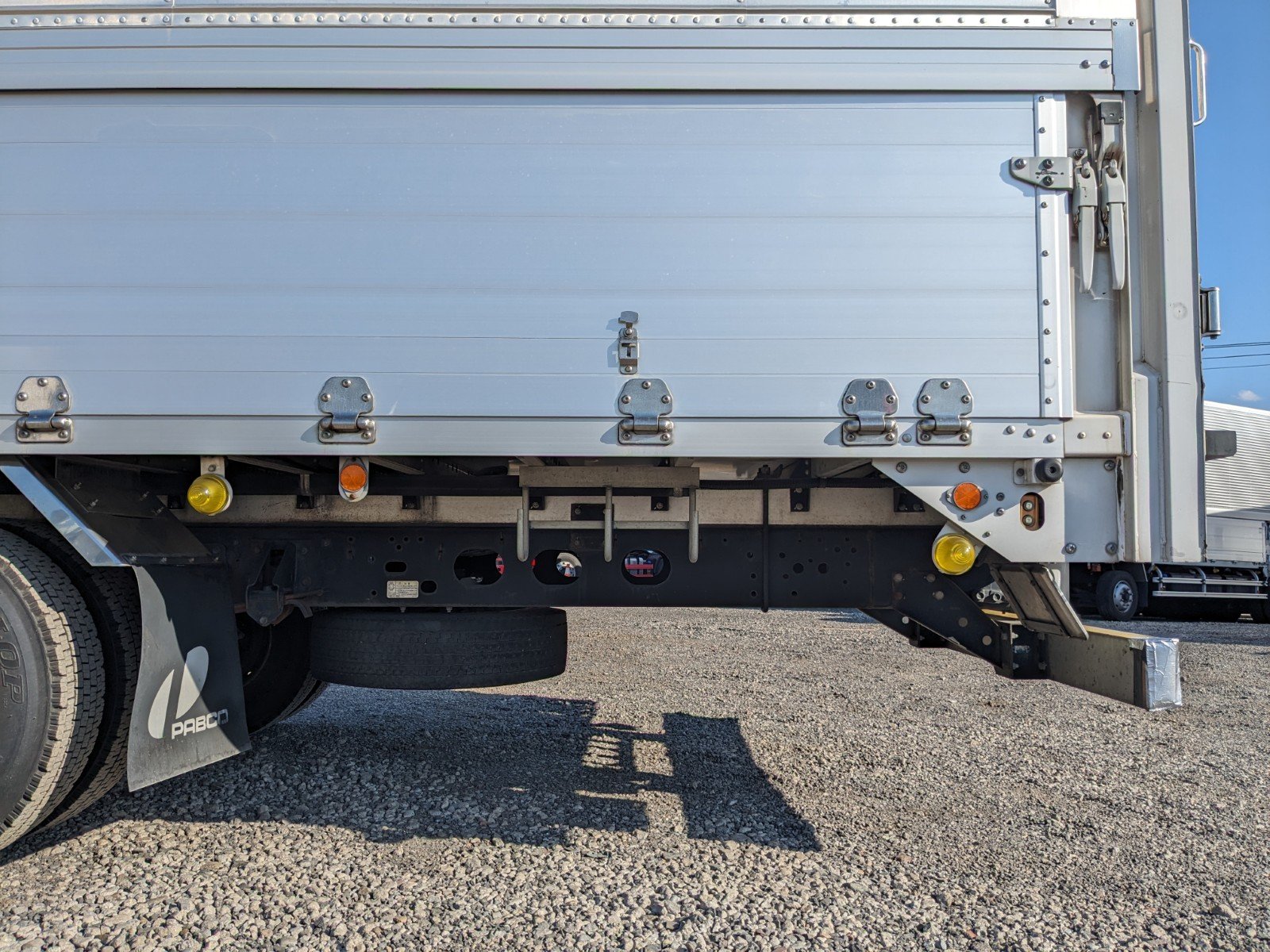 vehicle_image_20260415164329t8rogmnmU6.jpg
