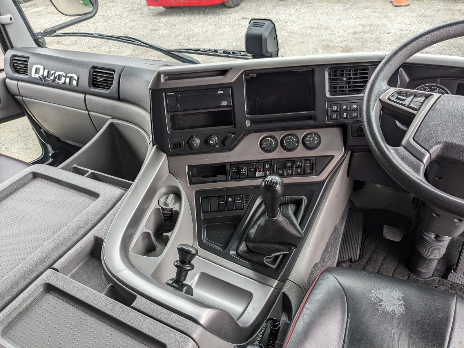 vehicle_image_202604031624366kXZOv6EL5.jpg