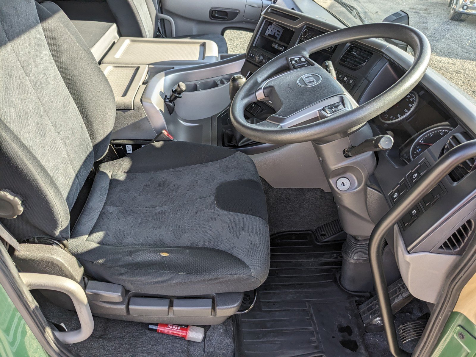vehicle_image_20260403154124QIbUNinm3Y.jpg