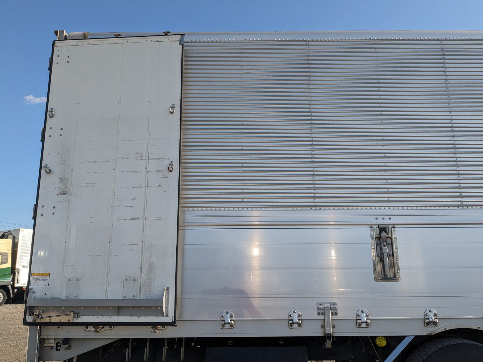 vehicle_image_20260403154124hXhMAG4AKP.jpg
