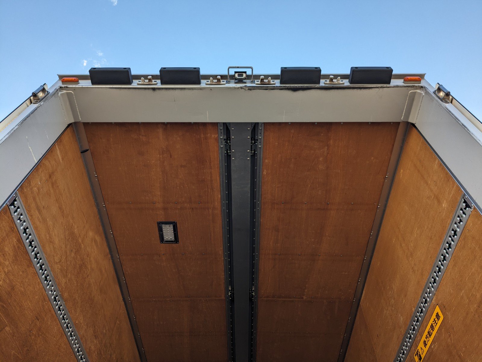 vehicle_image_20260403154124vZbgOrWW9W.jpg