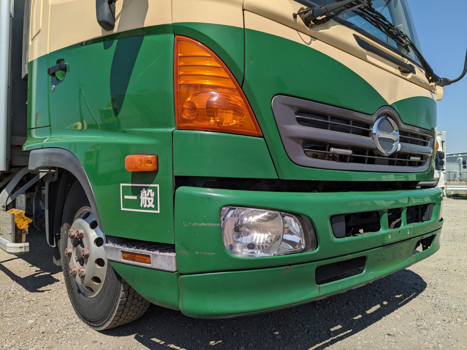 vehicle_image_20260415161905qV2UfFn993.jpg