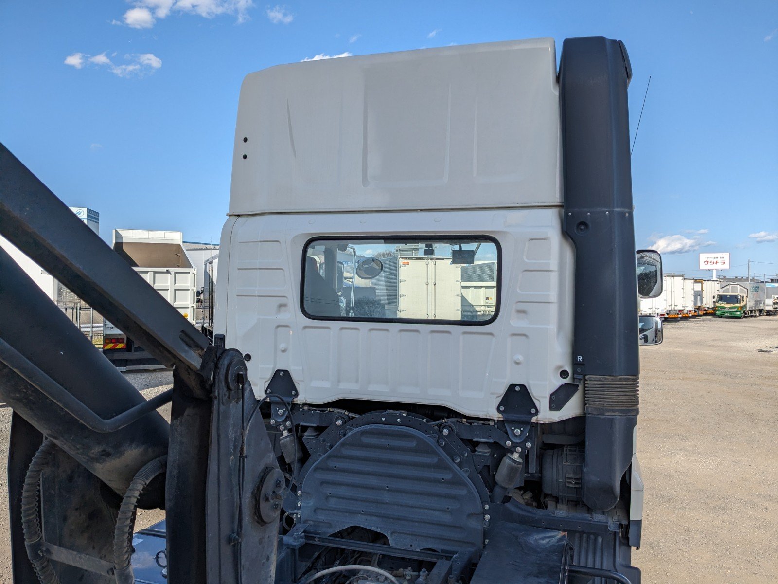 vehicle_image_20260403160800hBNBkqceWC.jpg