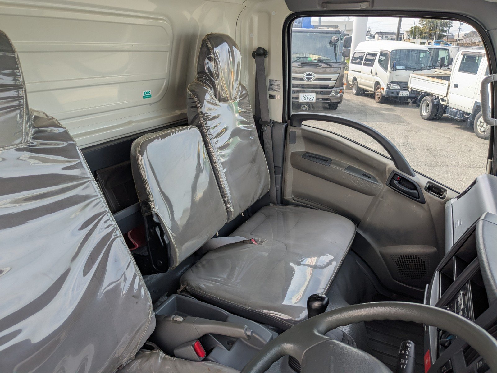 vehicle_image_202603261951375oFtHrQlce.jpg