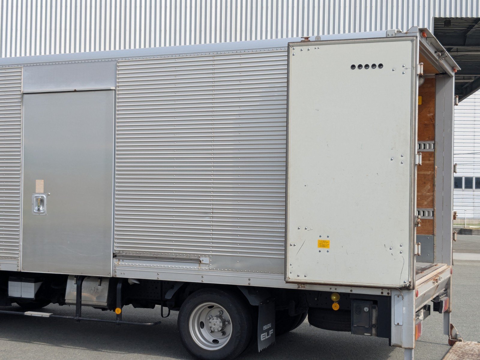 vehicle_image_20260326195137GR0m2MXLHJ.jpg
