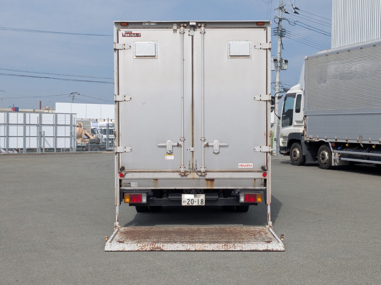 vehicle_image_20260326195137S2XJz95rP9.jpg