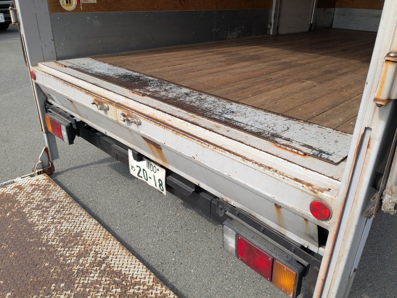 vehicle_image_20260326195137bJdhg8uO3Q.jpg