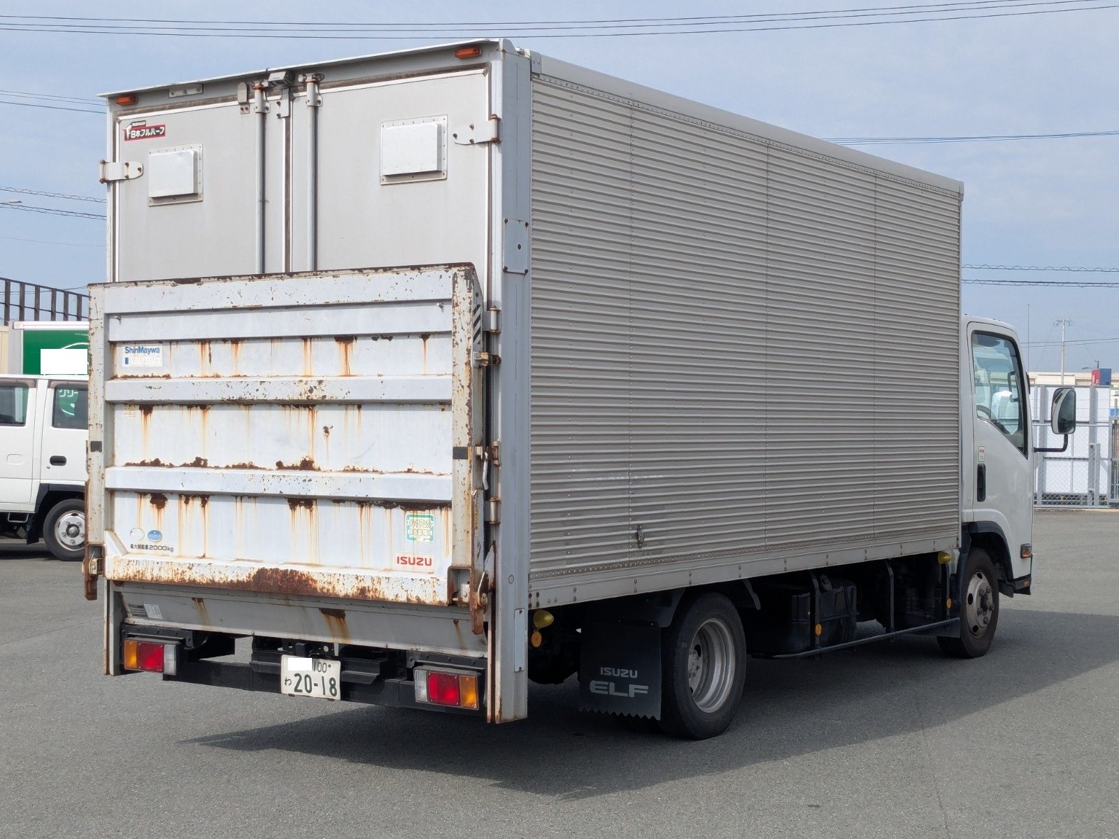 vehicle_image_20260326195137kfuzEoq4Et.jpg