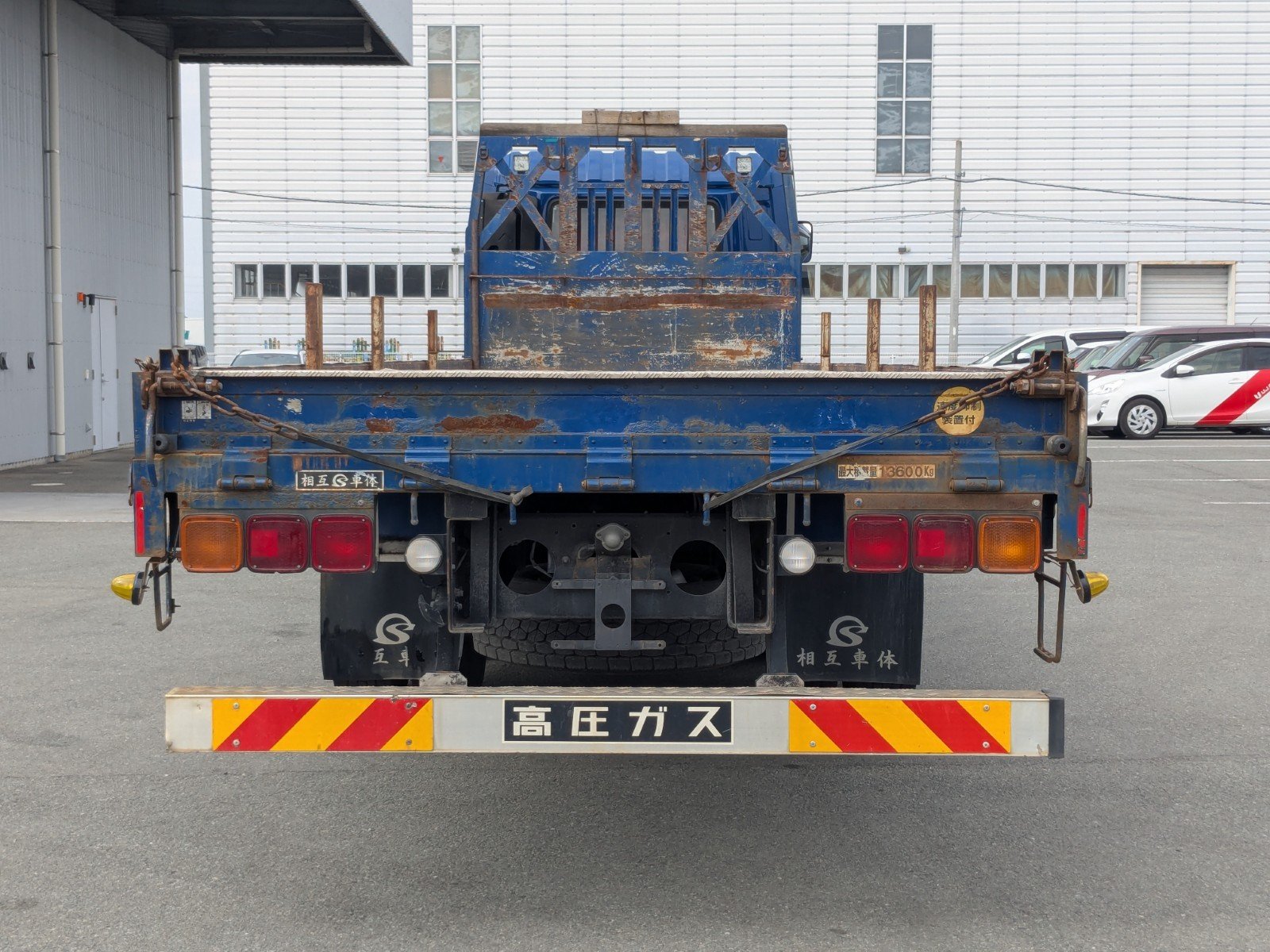 vehicle_image_2026040416180140KzkjXThF.jpg