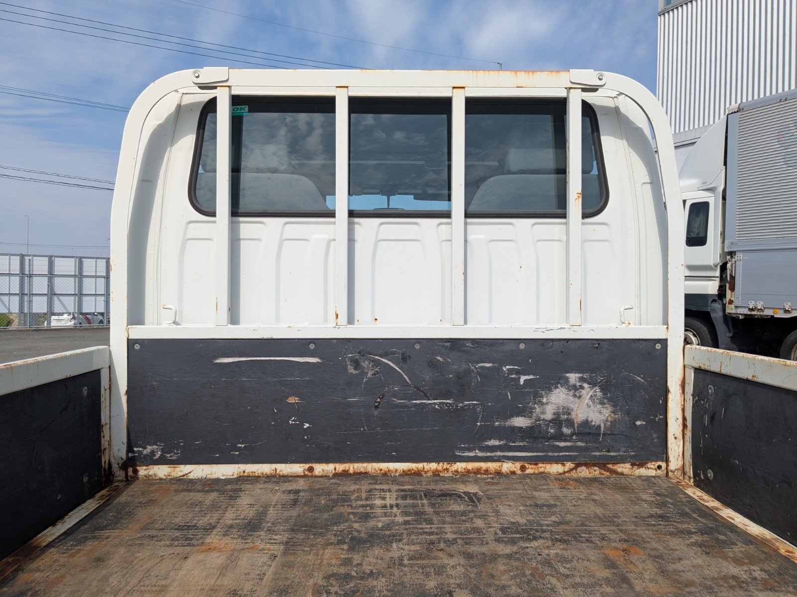 vehicle_image_20260326193740rK1Tx28Hqa.jpg