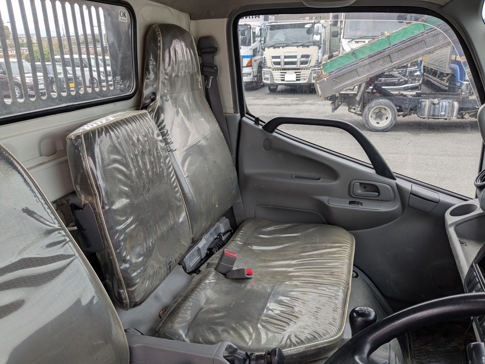 vehicle_image_20260323192322QkuXFIxGme.jpg