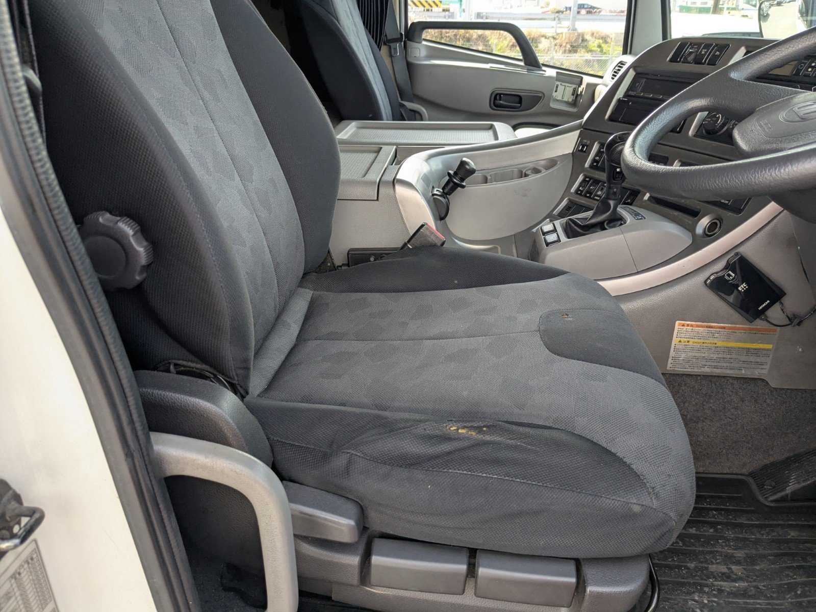 vehicle_image_202603231951015WgH6TV9kR.jpg