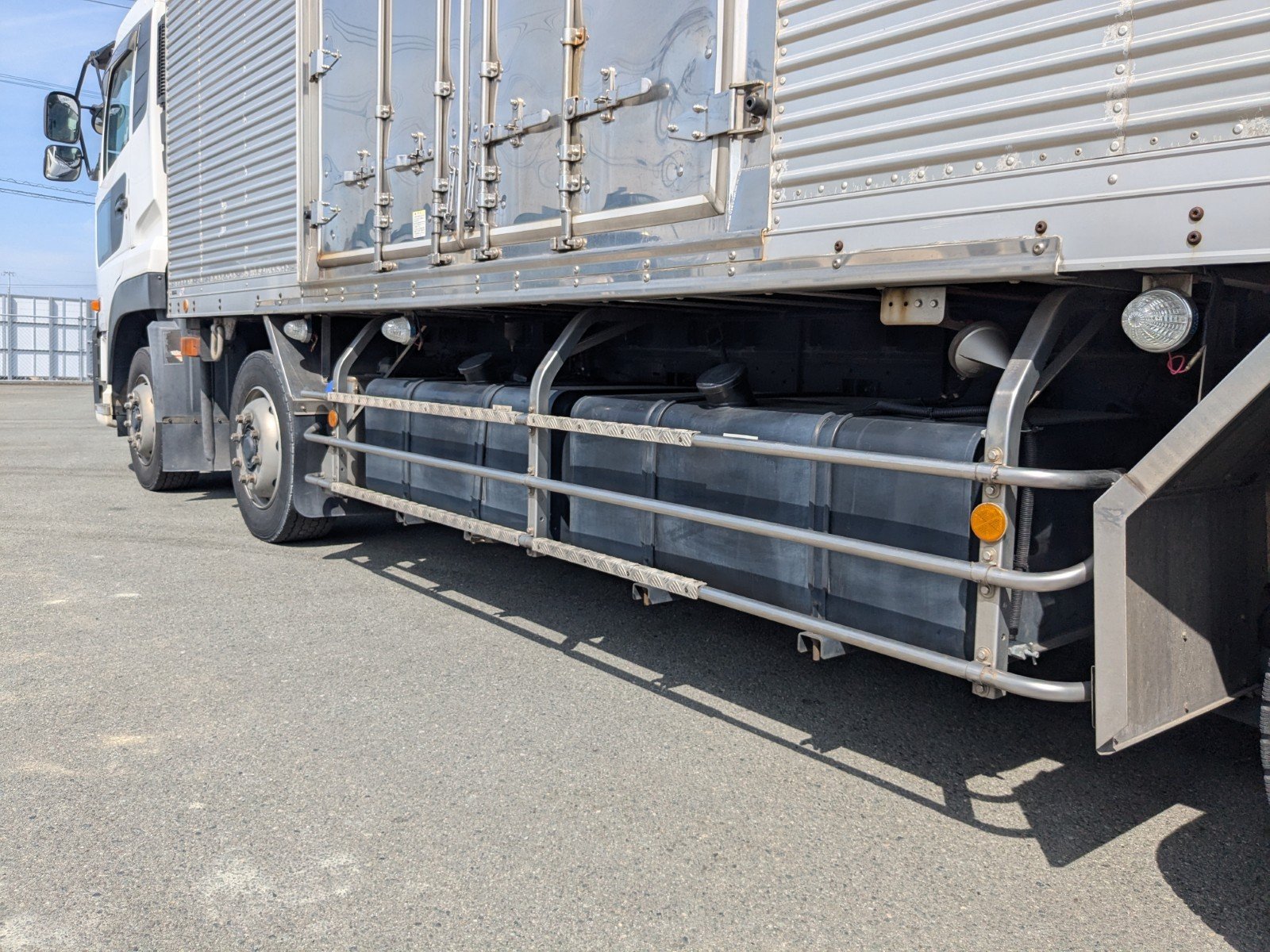 vehicle_image_20260323195101qZQQj2Y4PN.jpg