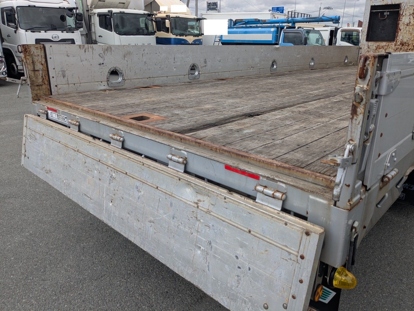 vehicle_image_202605251841143WRLtVaNg3.jpg