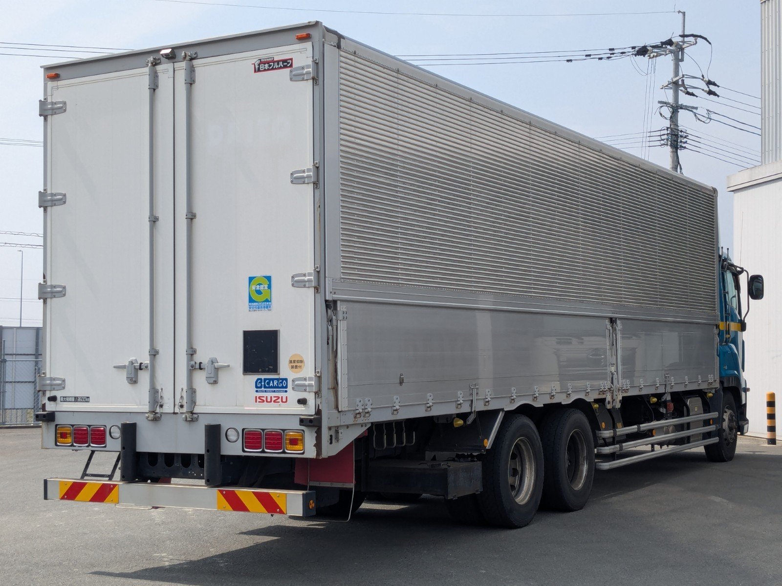 vehicle_image_202603301919093KOLg1kjFV.jpg