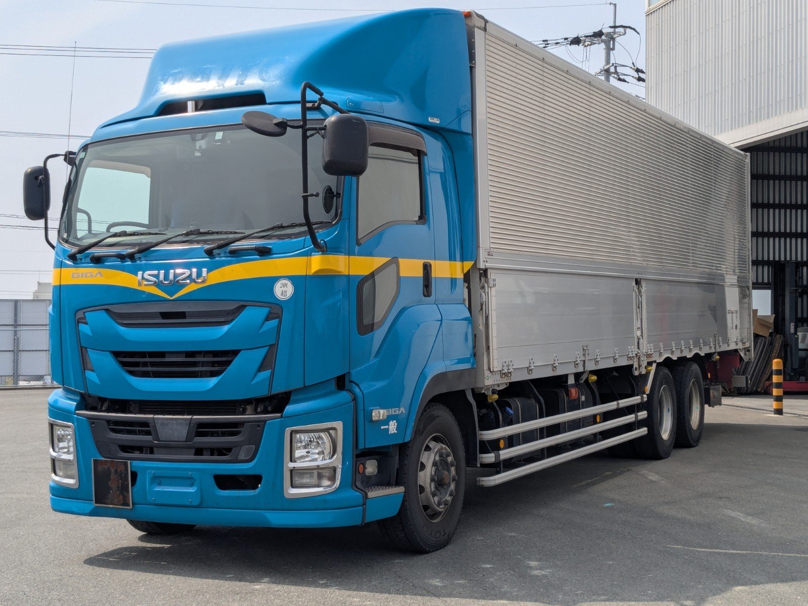 vehicle_image_20260330191909WZoF1OkI6i.jpg