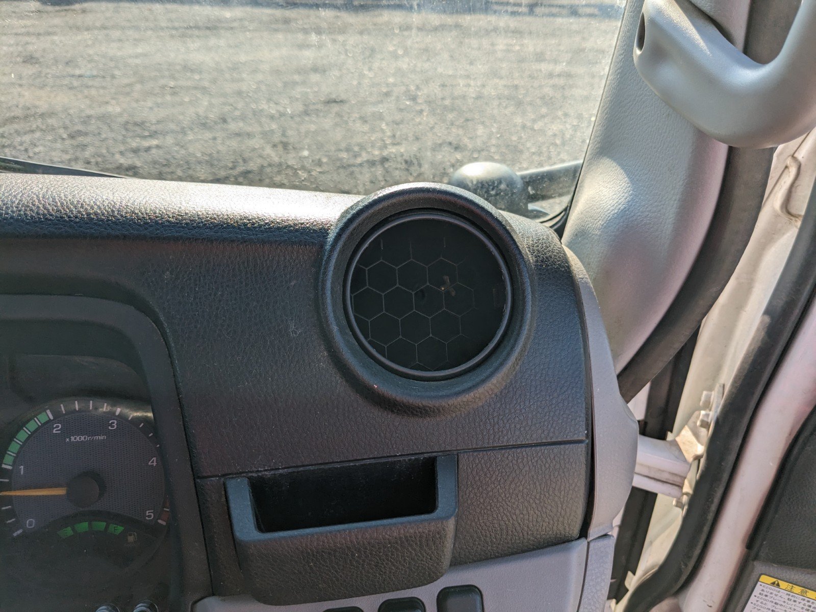 vehicle_image_20260410155043KaJ5dhV2kQ.jpg