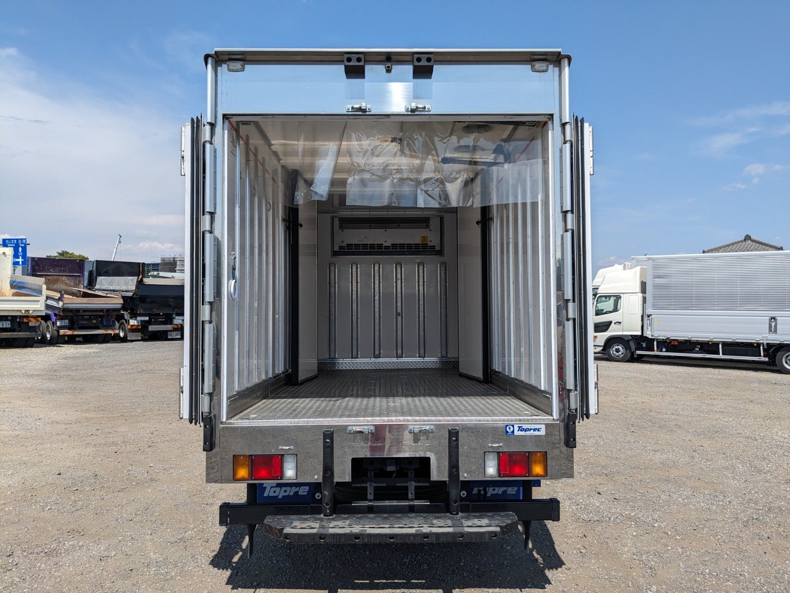 vehicle_image_202605150930393PF45TsMj7.jpg