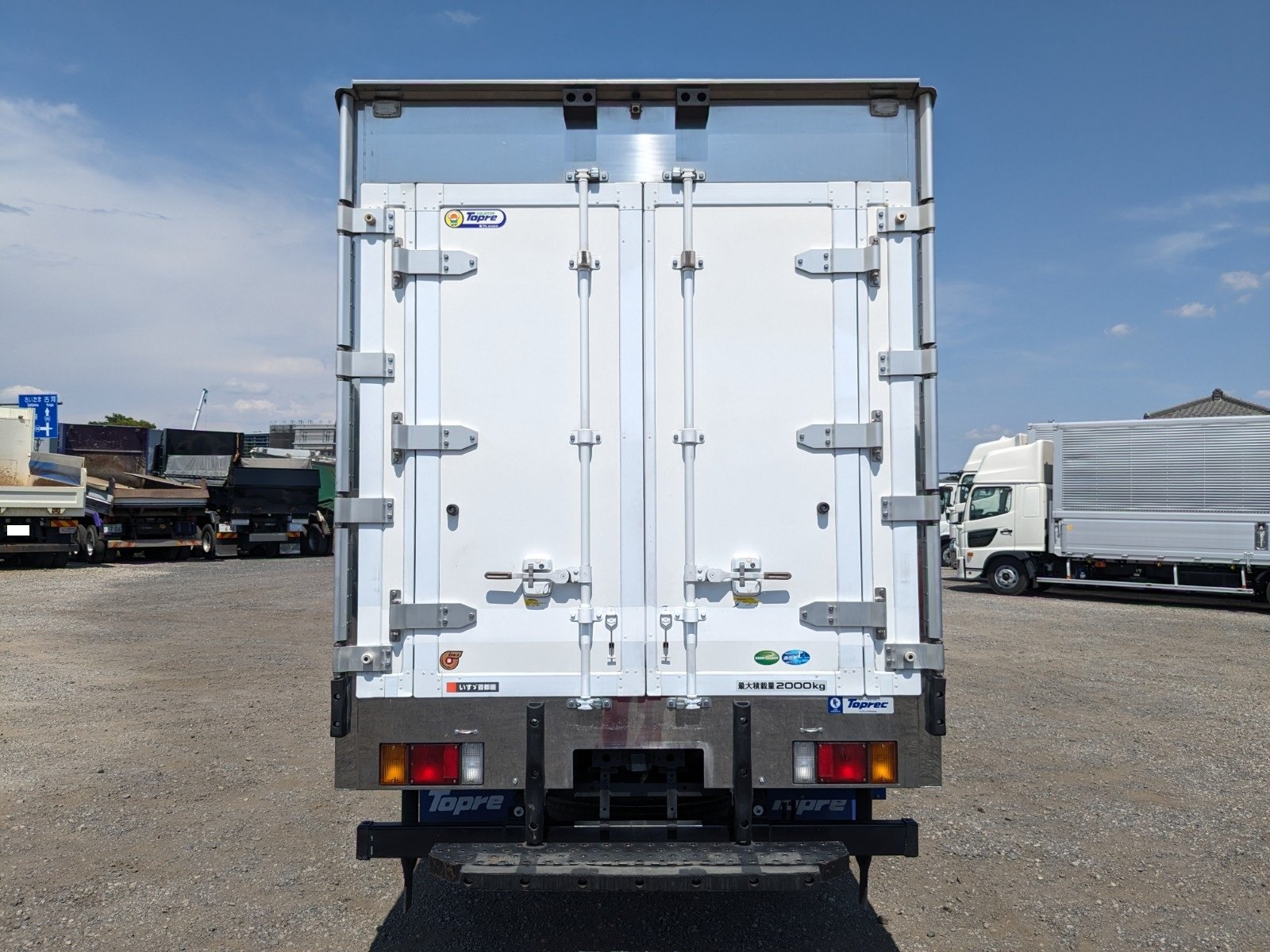 vehicle_image_20260515093039XiUtD1gBA6.jpg