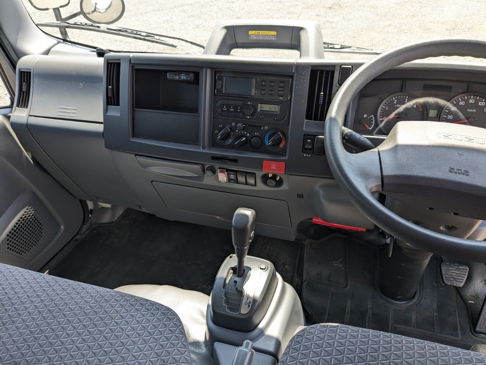 vehicle_image_20260515093039iD9kAE63A9.jpg