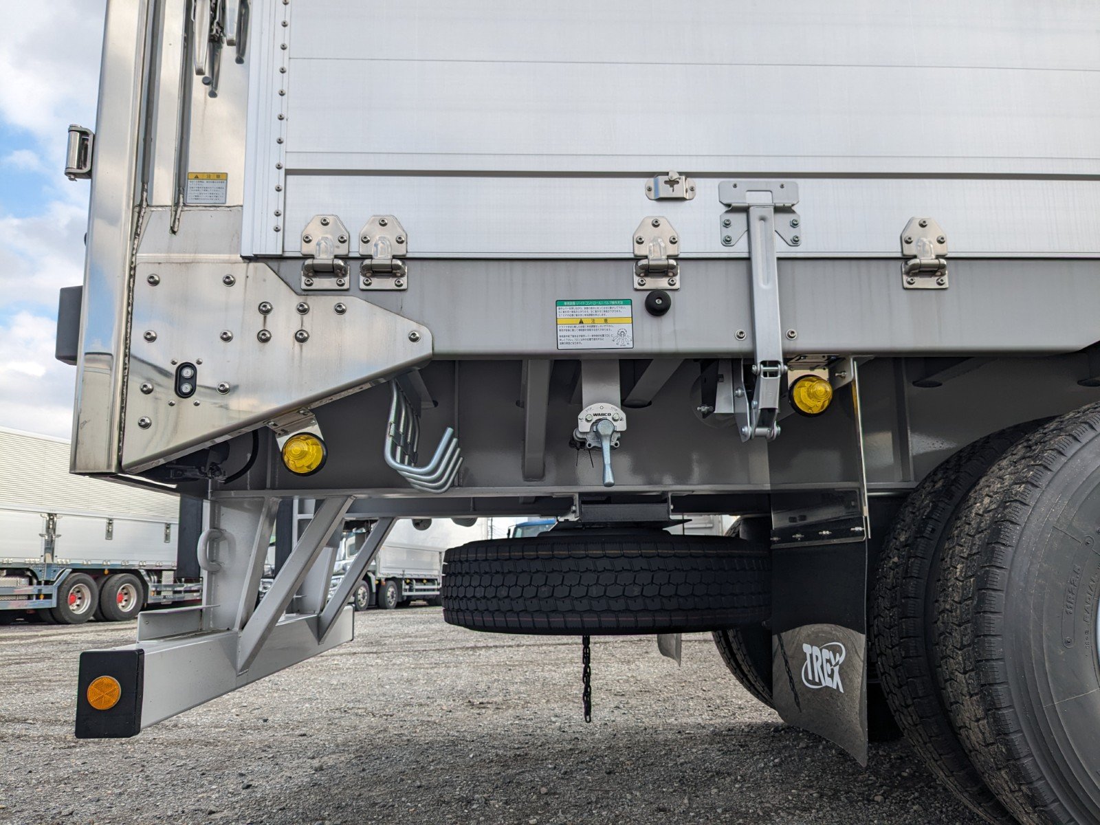 vehicle_image_202604031525317uHIXEw3y0.jpg