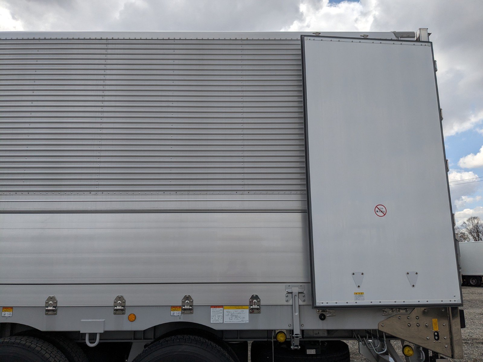vehicle_image_202604031515162LK4aPsM5s.jpg