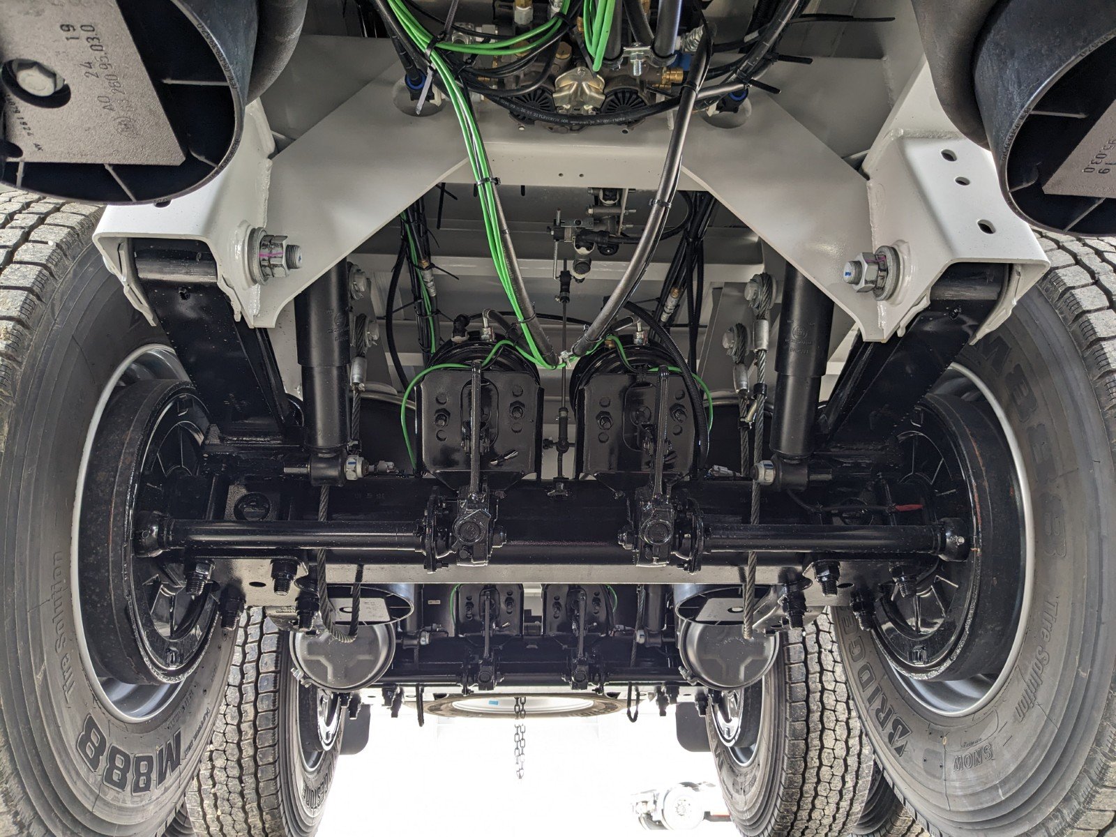 vehicle_image_2026040315151667mnzVm83R.jpg