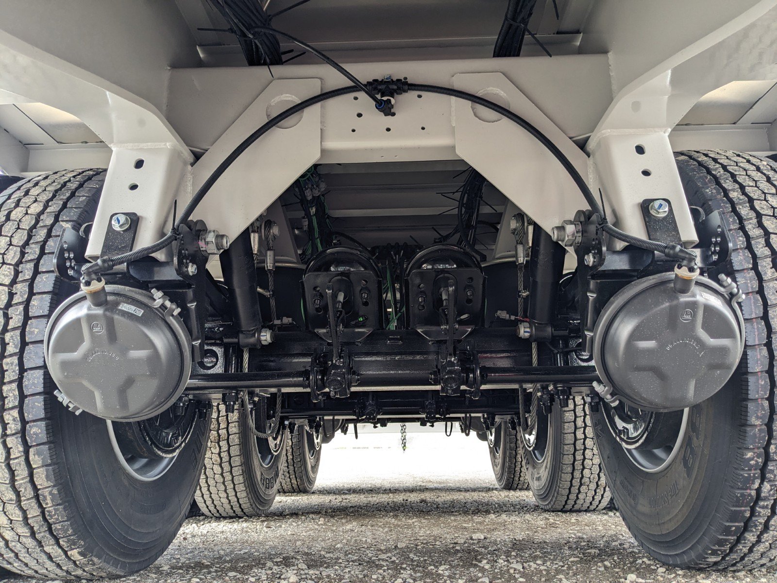 vehicle_image_202604031515168HDjqffXb2.jpg