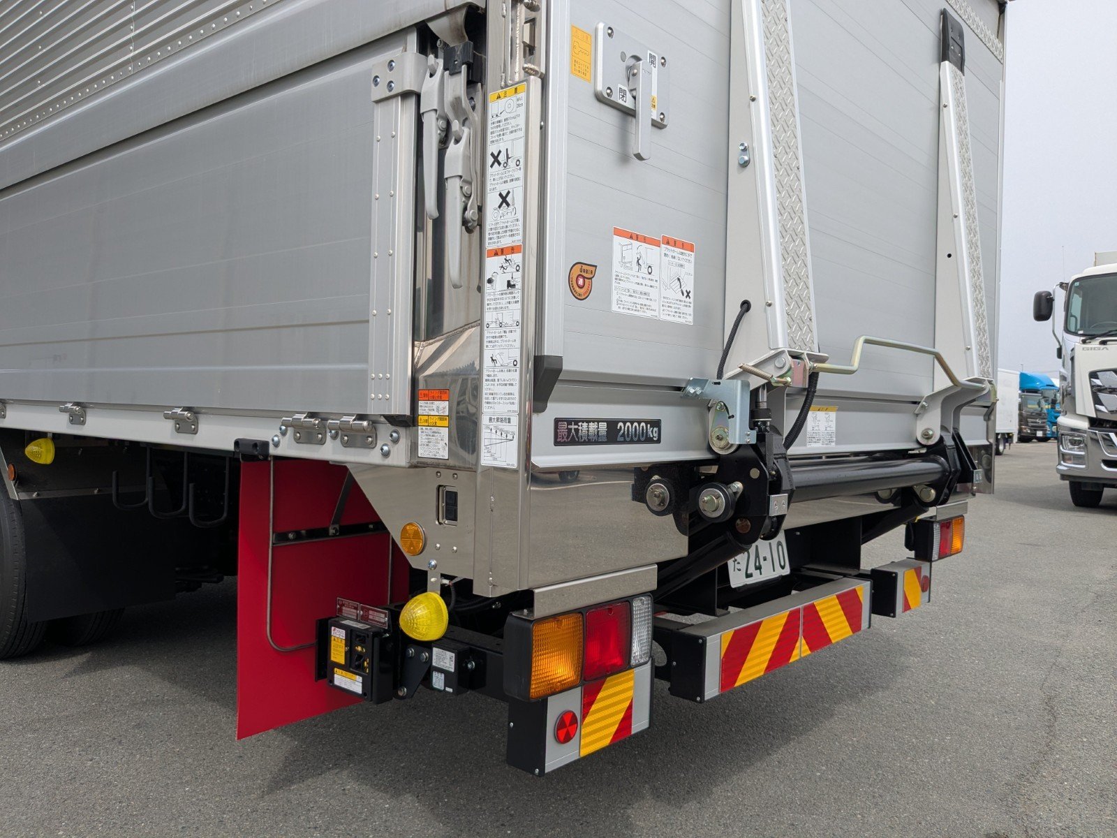 vehicle_image_20260407091726Q5oYs66a0Q.jpg