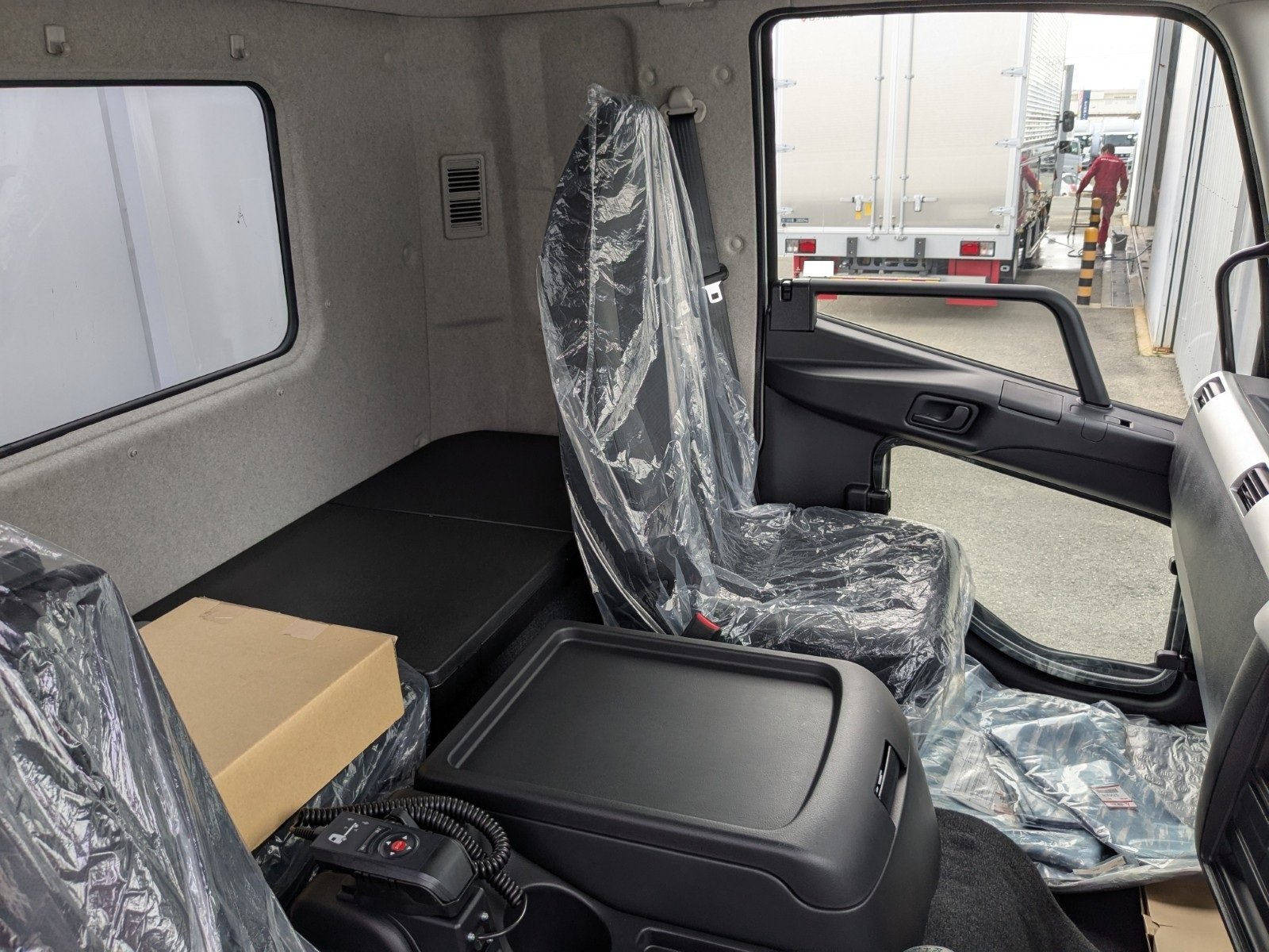 vehicle_image_20260407092325868ee9zmx8.jpg