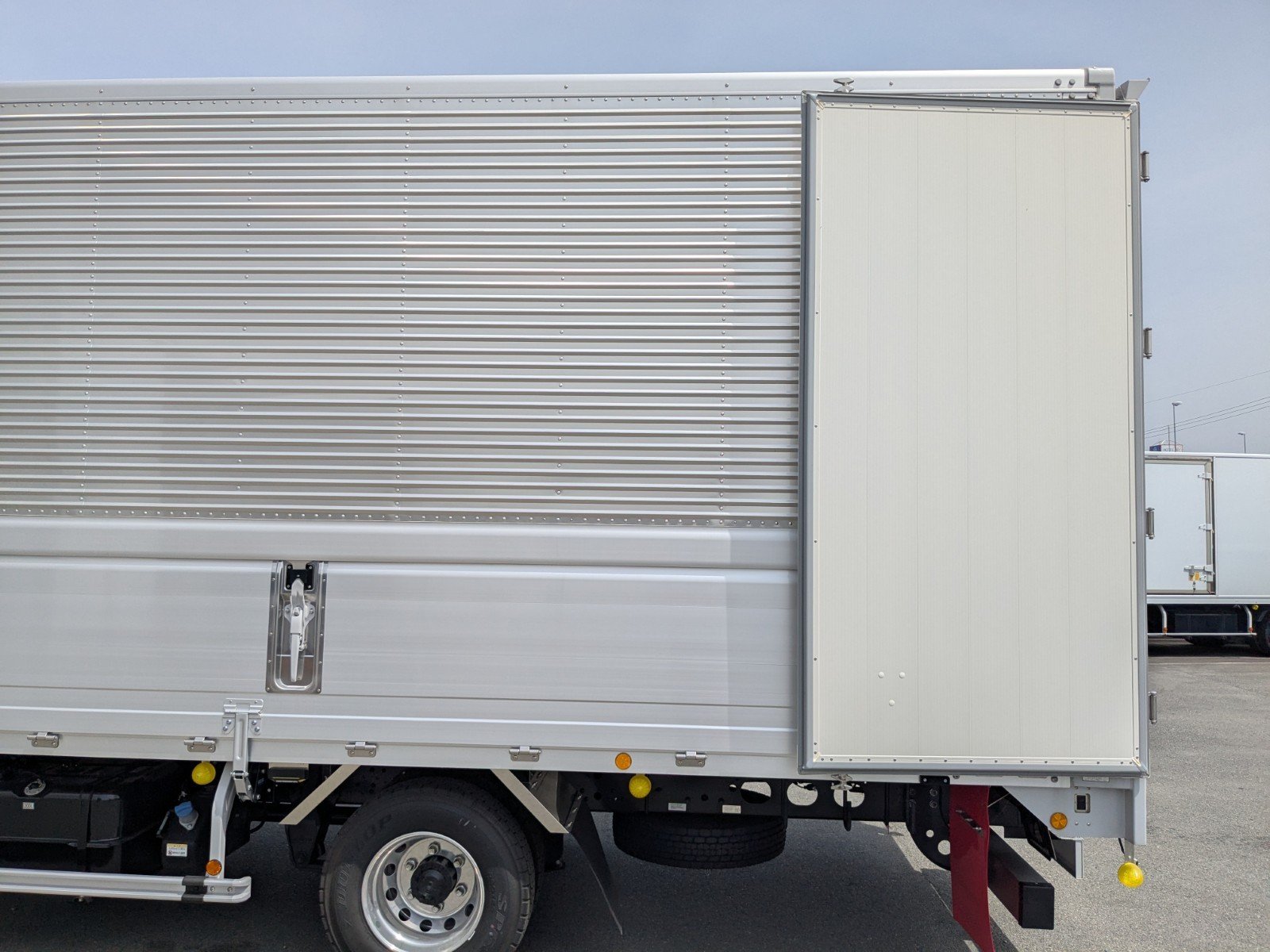 vehicle_image_20260407092325pg7MkcOXfH.jpg