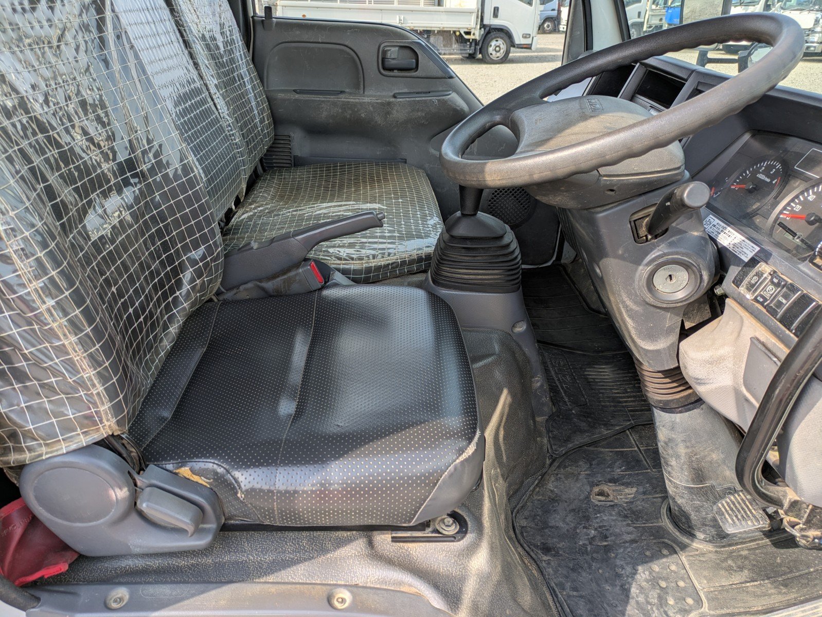 vehicle_image_20260501091050n43HFeIqsk.jpg