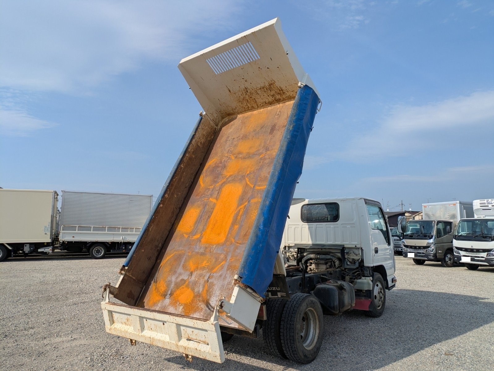 vehicle_image_20260501091050oT8mLDNvfW.jpg
