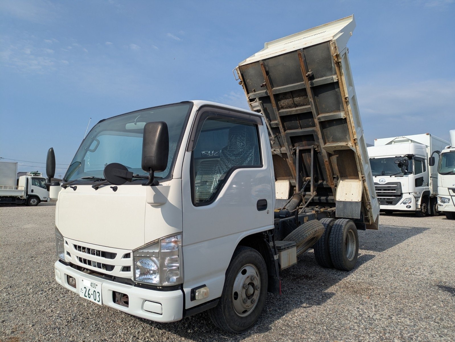 vehicle_image_20260501091050vlIXHyzM9Y.jpg