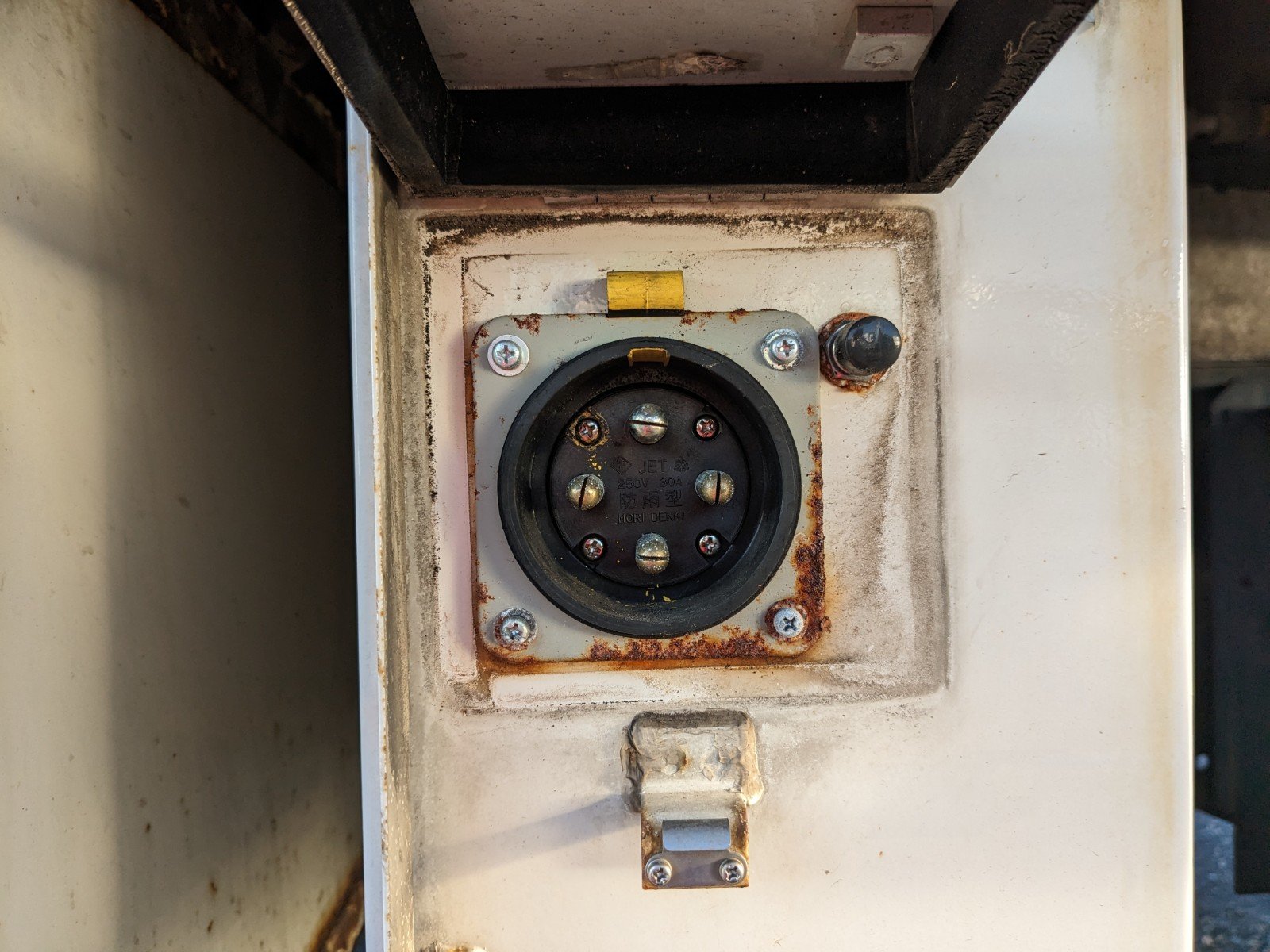 vehicle_image_20260312092425OwTdUFBJ97.jpg