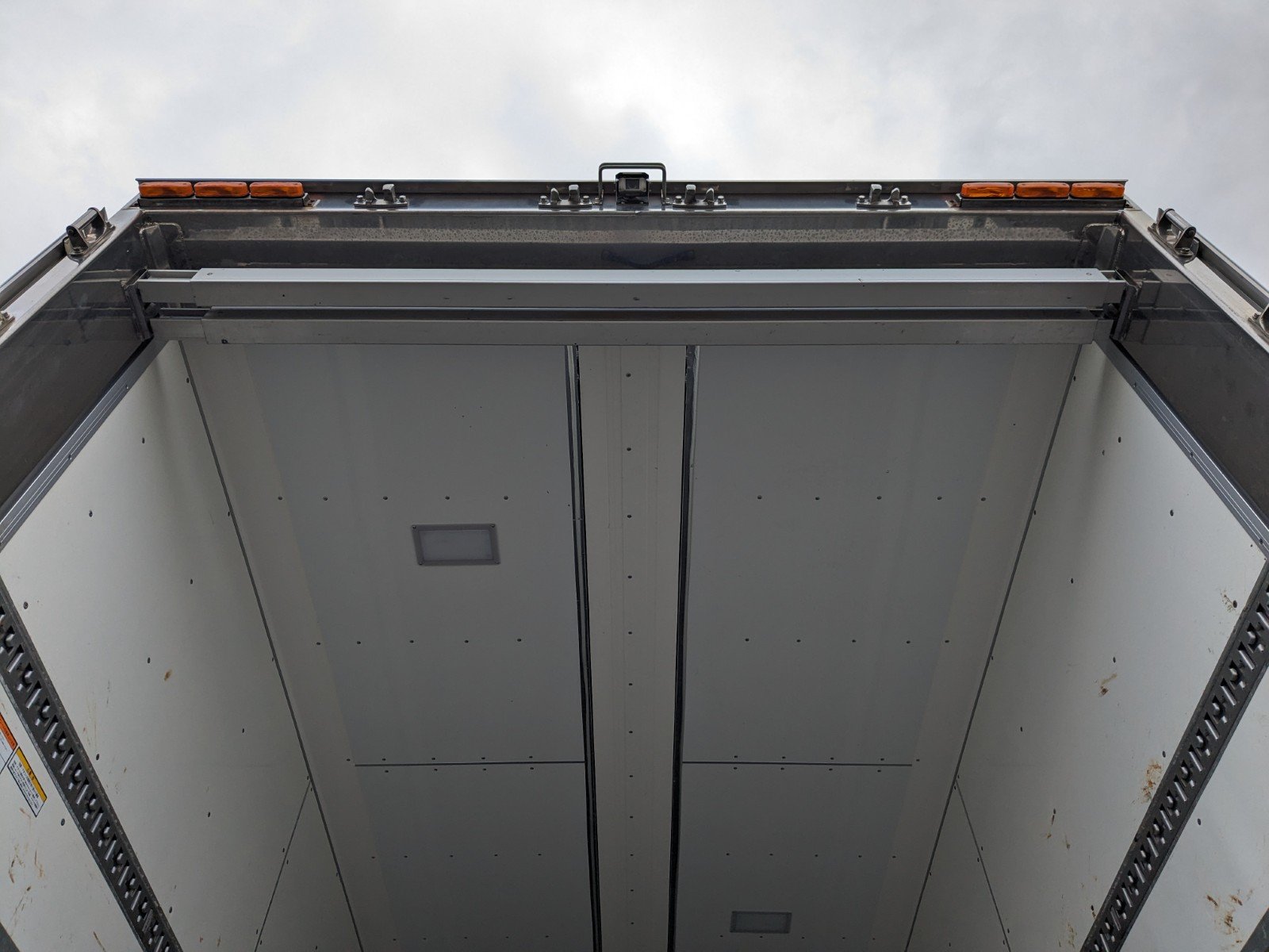 vehicle_image_20260312092425T3s4ngkzGQ.jpg