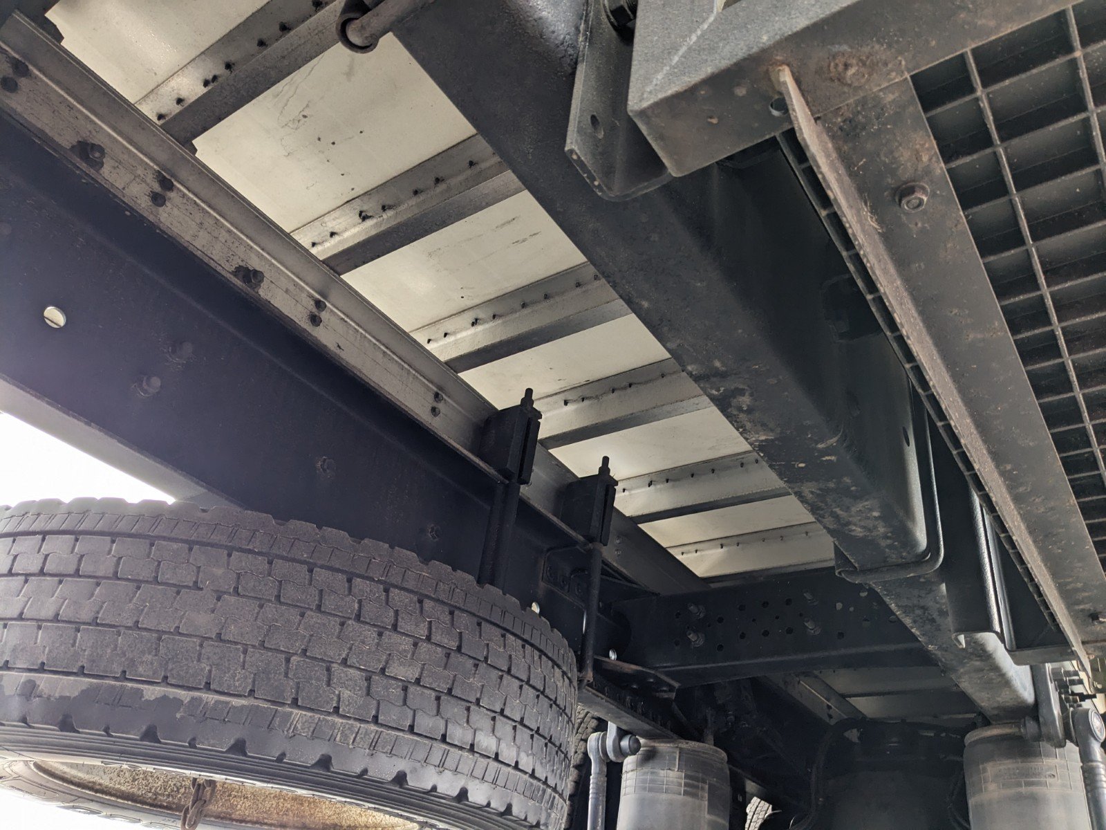 vehicle_image_20260312092425lLEltQiZZH.jpg