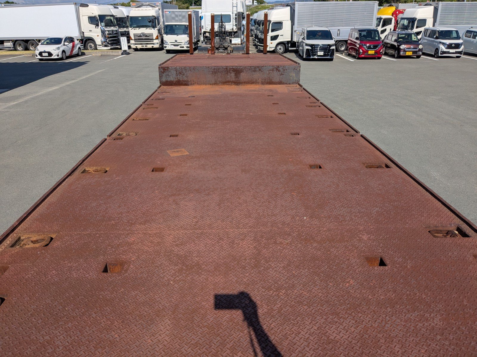 vehicle_image_20260527143250QzJKOz8QMO.jpg