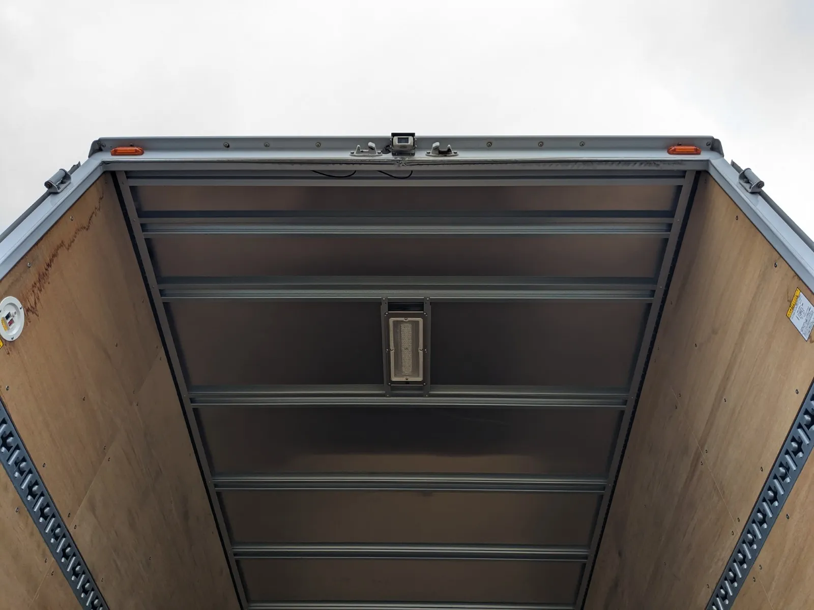 vehicle_image_20260706094603XS7QZMDl33.webp