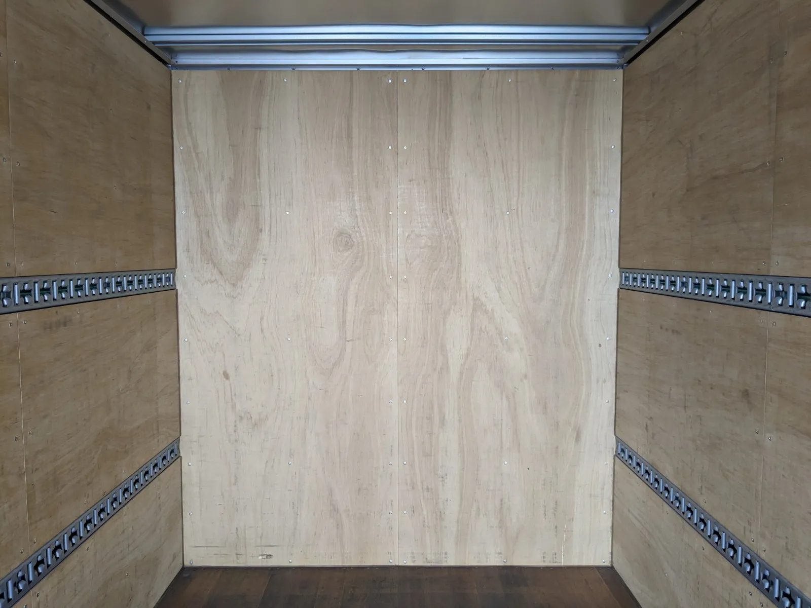 vehicle_image_20260706094604n92sA9YMDC.webp