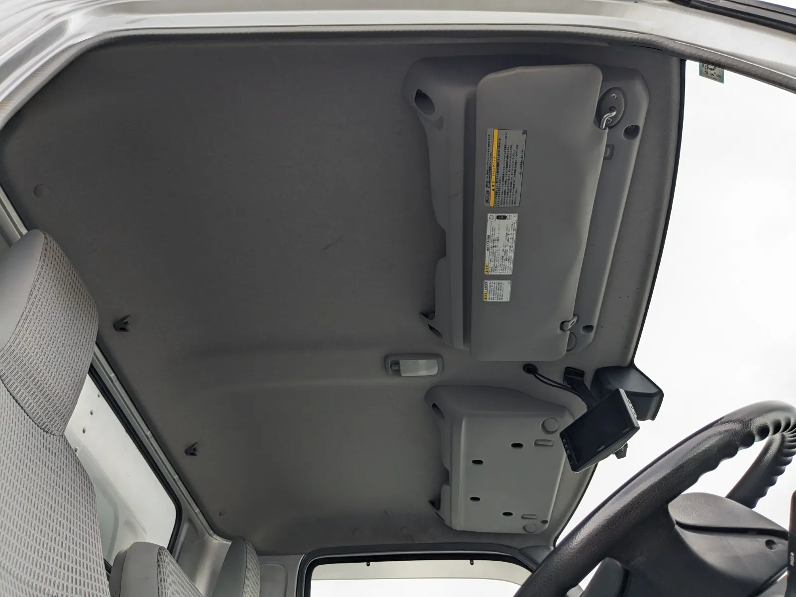 vehicle_image_20260706094612FFhFv6yG5q.webp