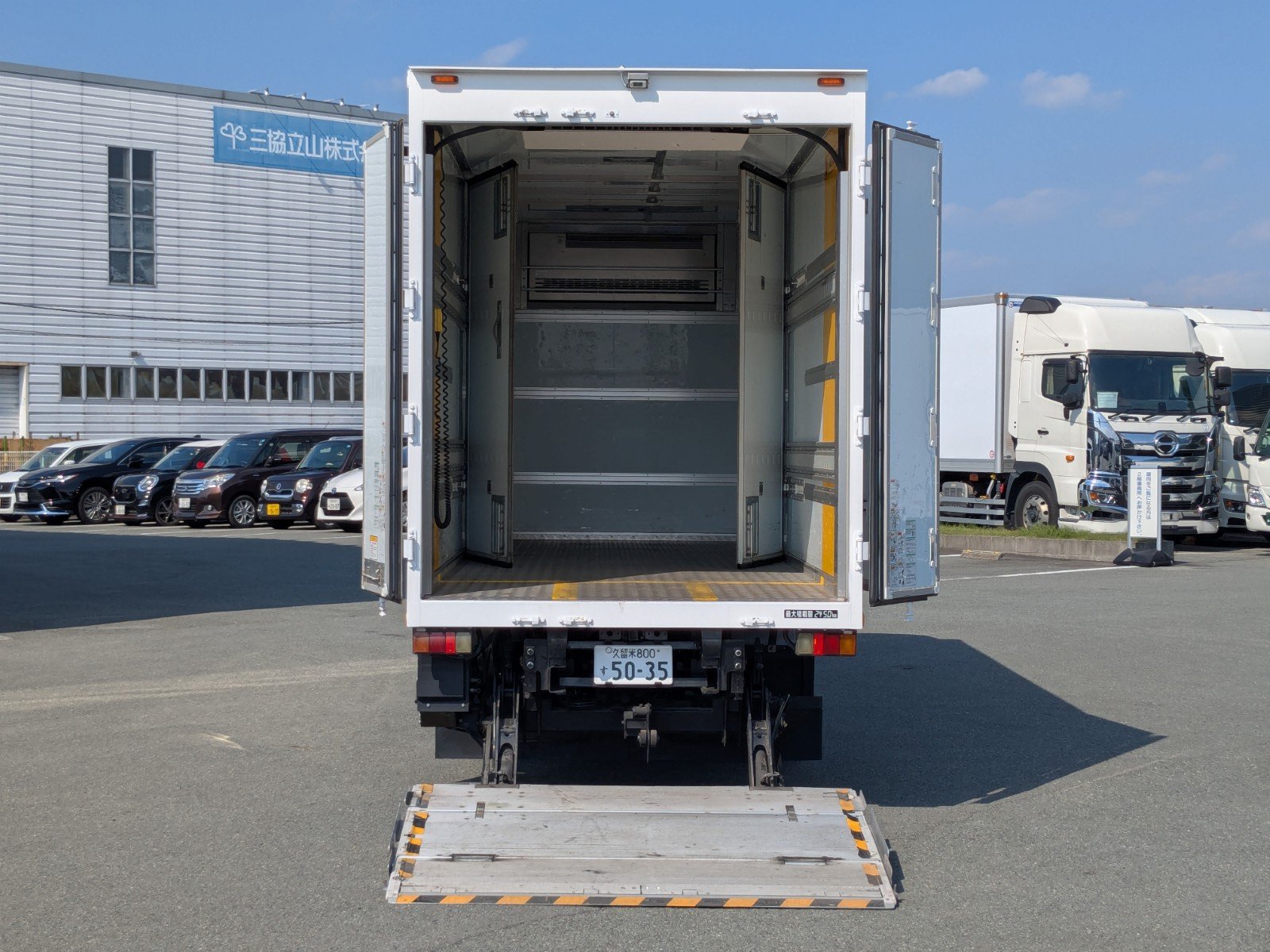 vehicle_image_202605021328159FdEd2JqbB.jpg