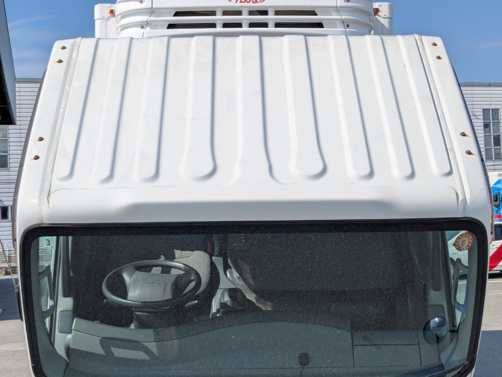 vehicle_image_20260502132815aSjTS6EJZf.jpg