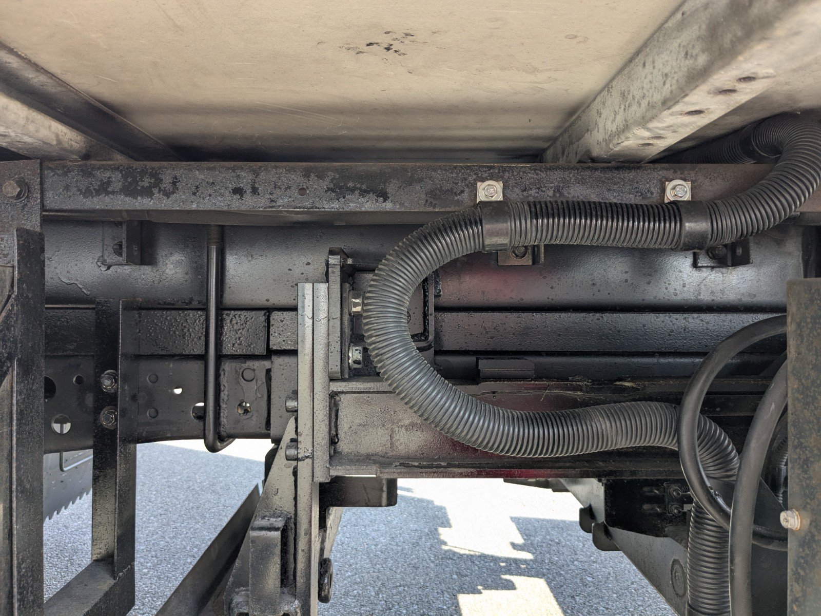 vehicle_image_20260502132815w8nRslERyB.jpg