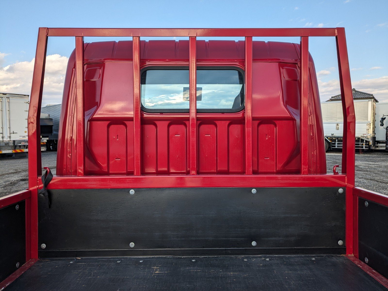 vehicle_image_20260312093114ZTUzvf1KrZ.jpg