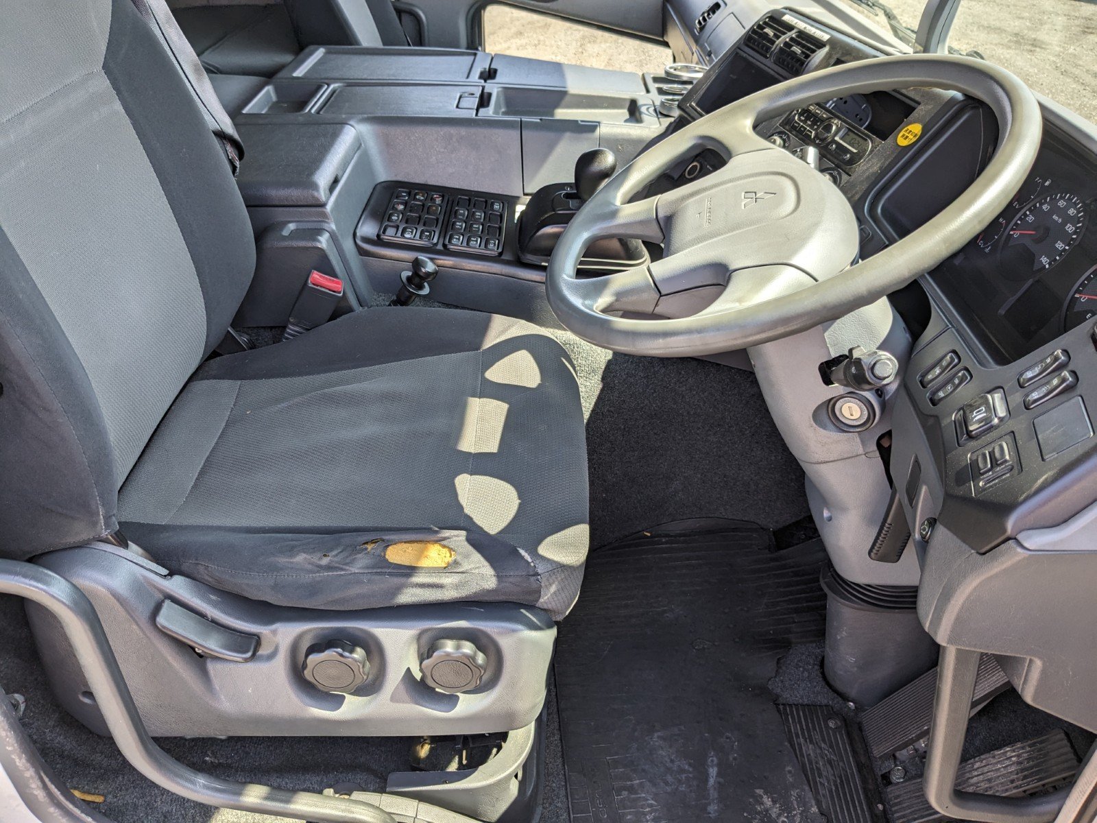 vehicle_image_20260423180558DruagIQwsR.jpg
