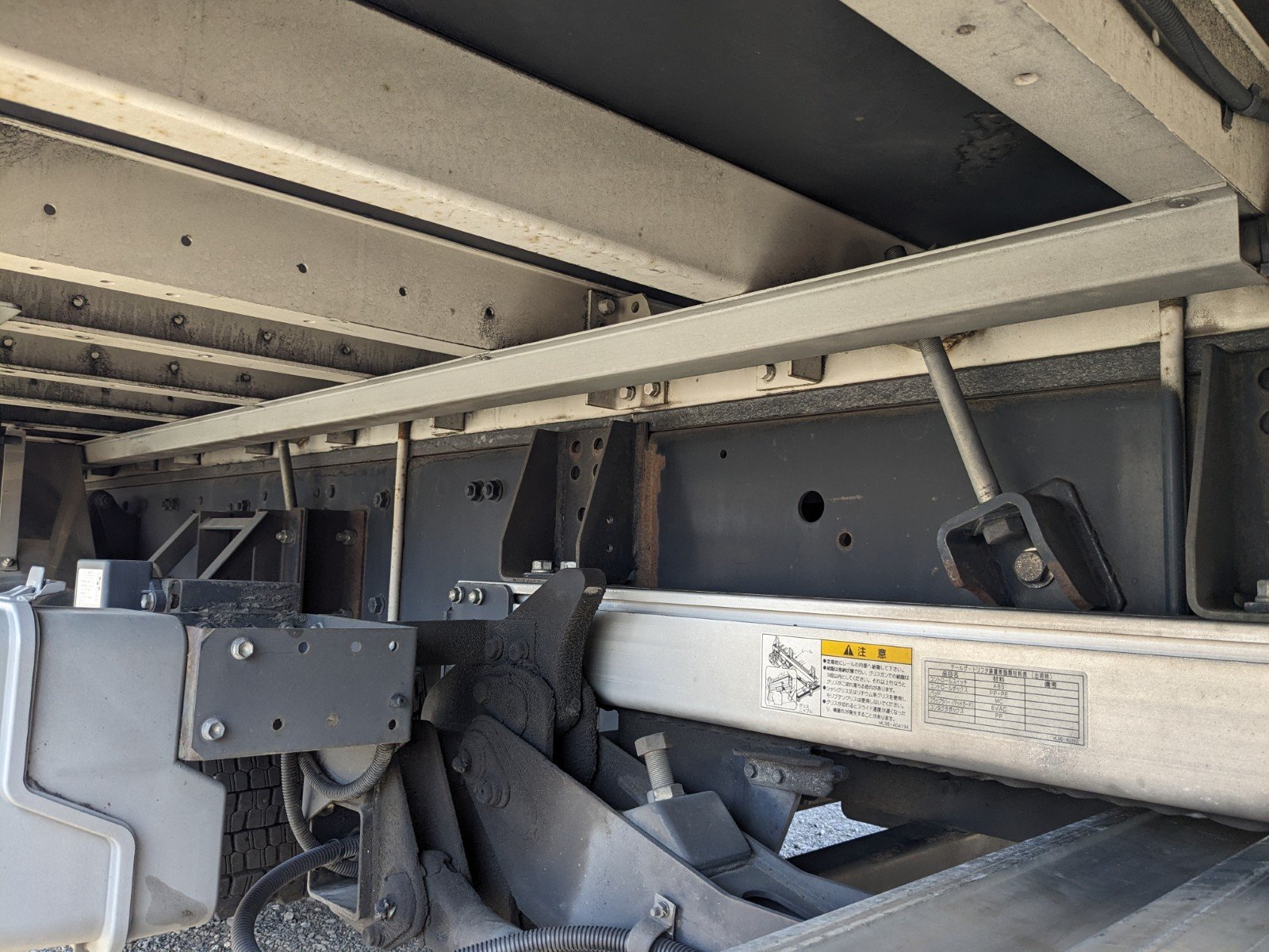 vehicle_image_20260423180558obAtoESf6L.jpg