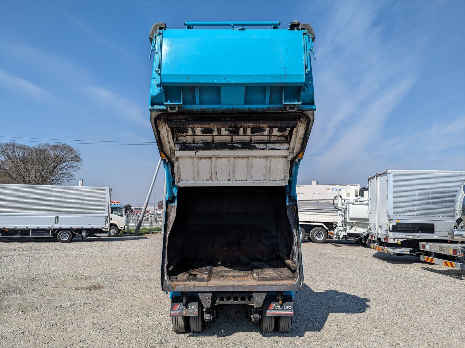 vehicle_image_20260401092215YL7TM8c55l.jpg