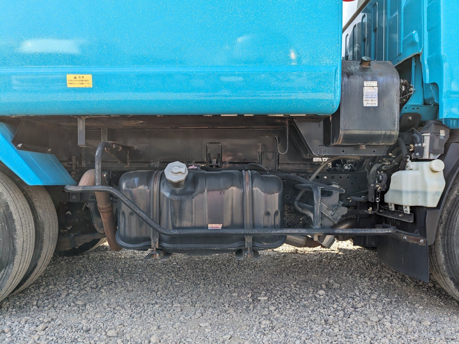 vehicle_image_20260401092215oNYrB9evdB.jpg