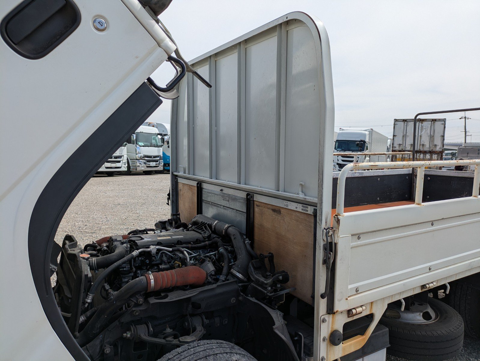 vehicle_image_20260407090602wCllUoIlkZ.jpg